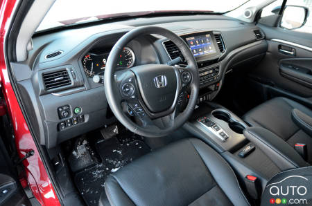2022 Honda Ridgeline, interior